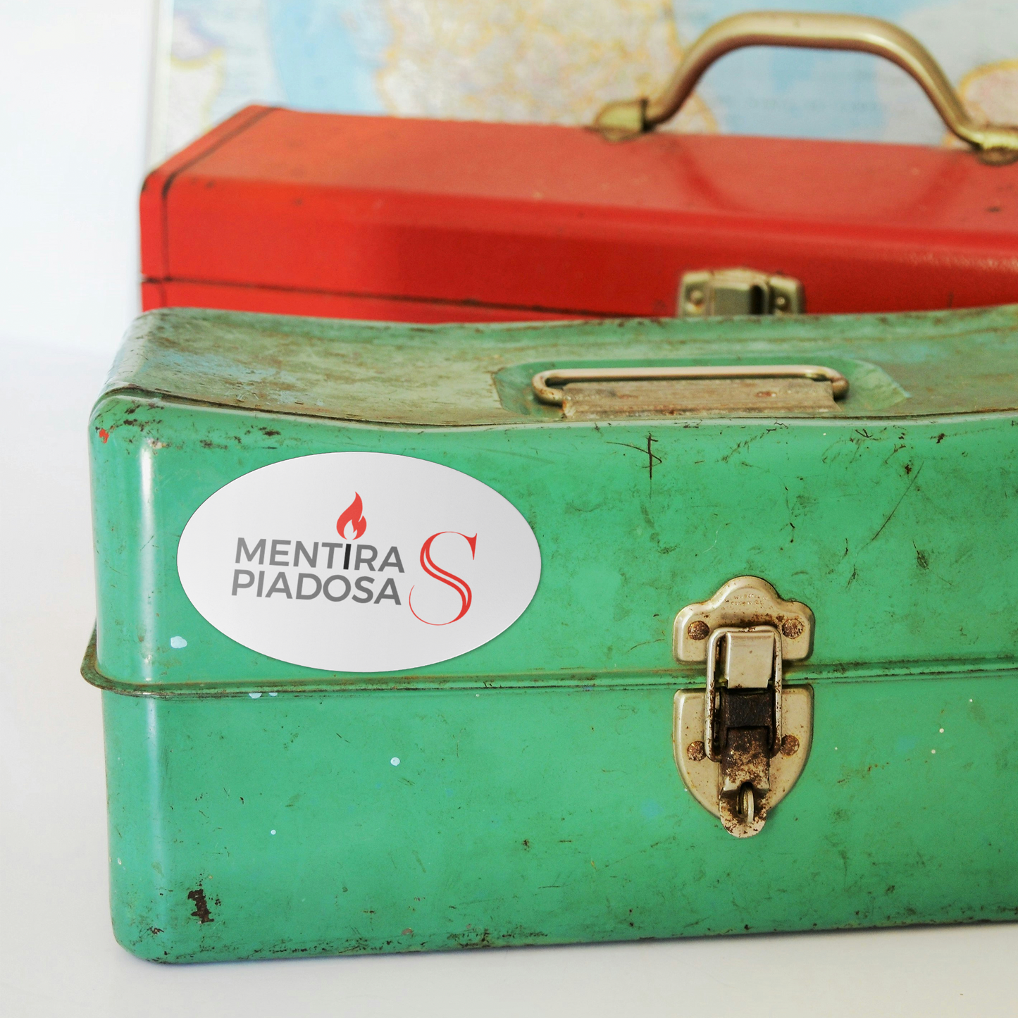 Oval_Magnet_-_Delux_OvalCarMagnet_Toolbox_H_Mockup.png